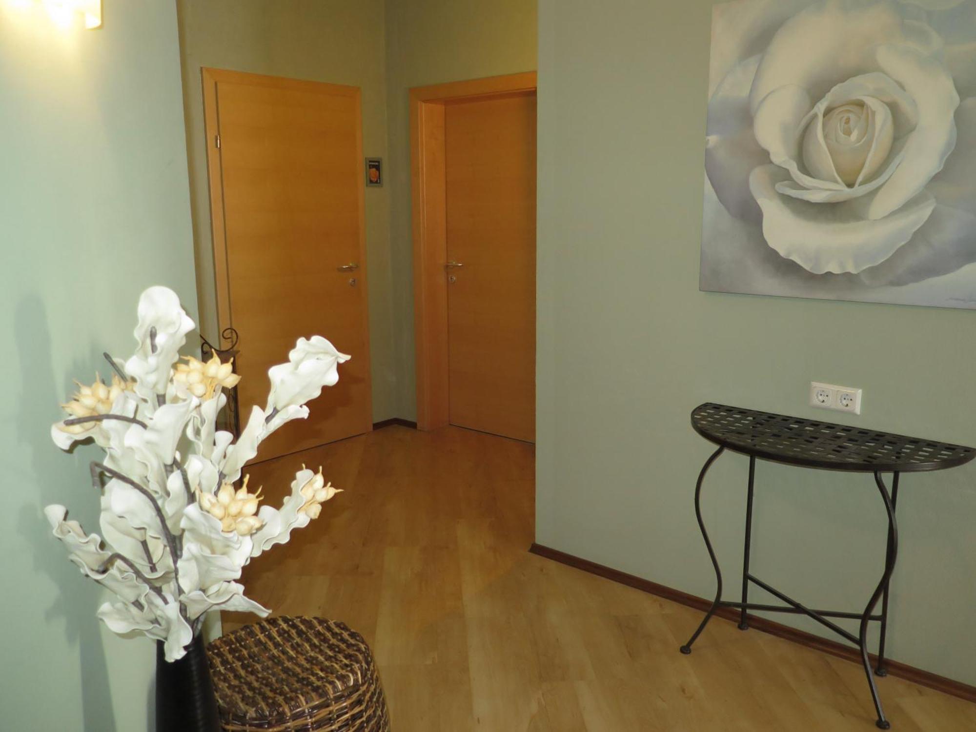 Rosenhotel - Serviced Apartments Zwentendorf Екстериор снимка